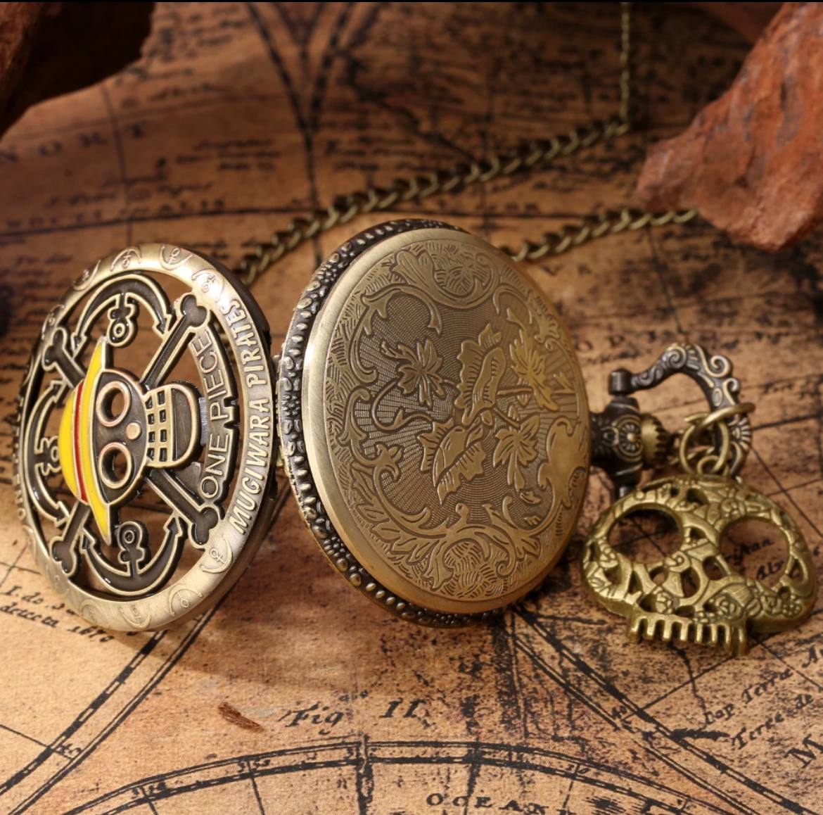 ONE PIECE Antique Pocket Watch Keychain